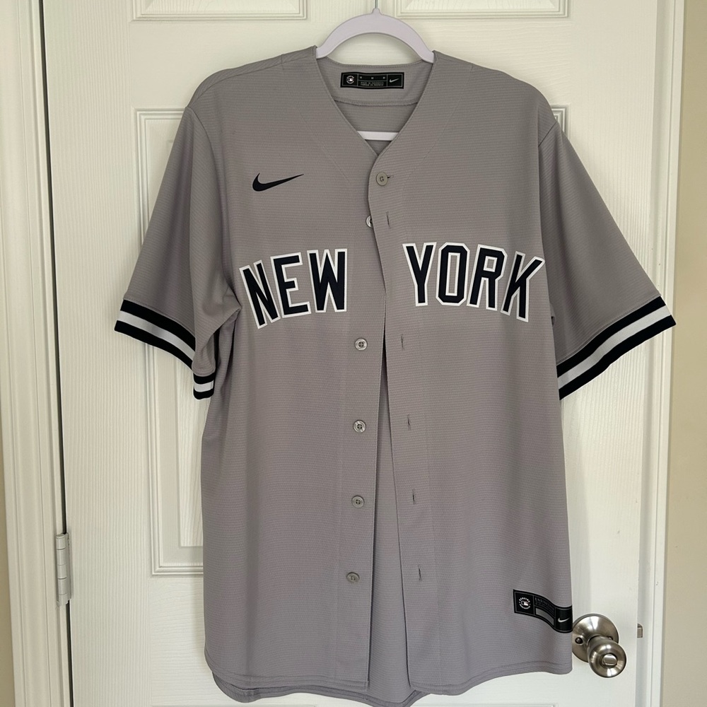 Nike Gray New York Sports Jersey
